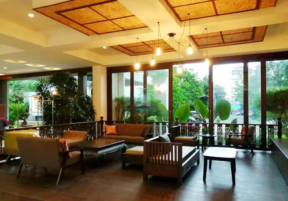 Nana Buri Hotel Chumphon Exteriér fotografie