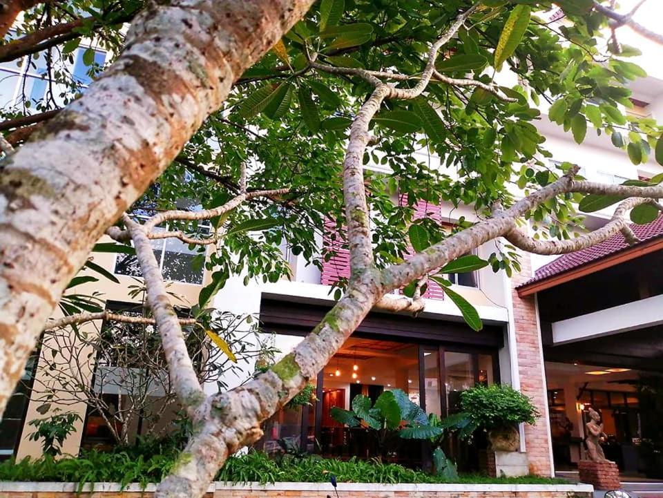 Nana Buri Hotel Chumphon Exteriér fotografie