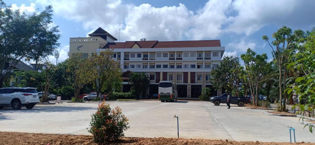 Nana Buri Hotel Chumphon Exteriér fotografie